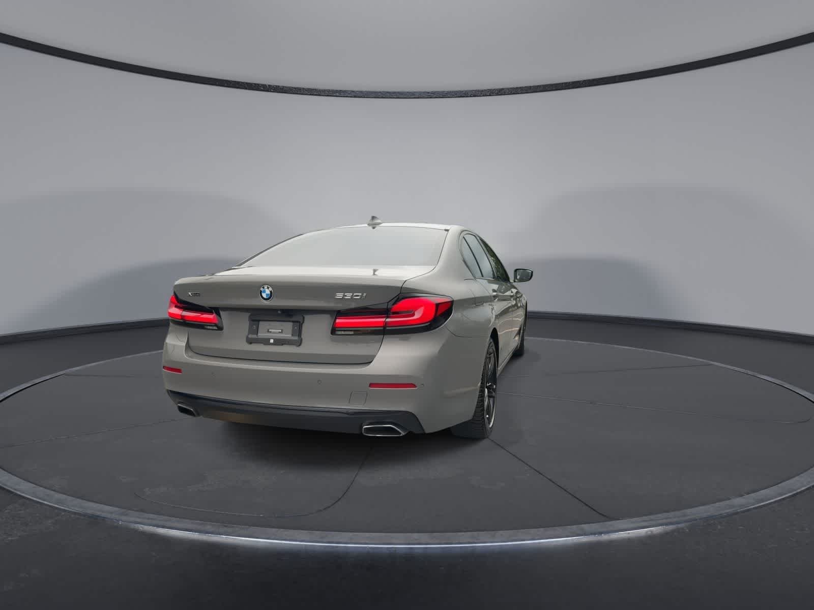 Used 2021 Bernina Grey Amber Effect Metallic BMW 530i xDrive image 7