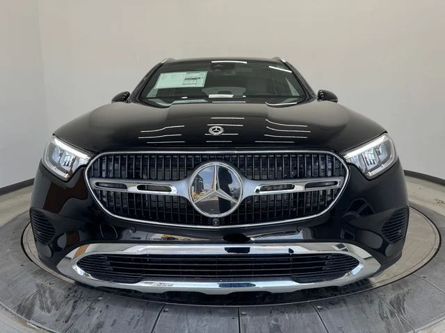 New 2027 Black Mercedes-Benz GLC 300 image 13