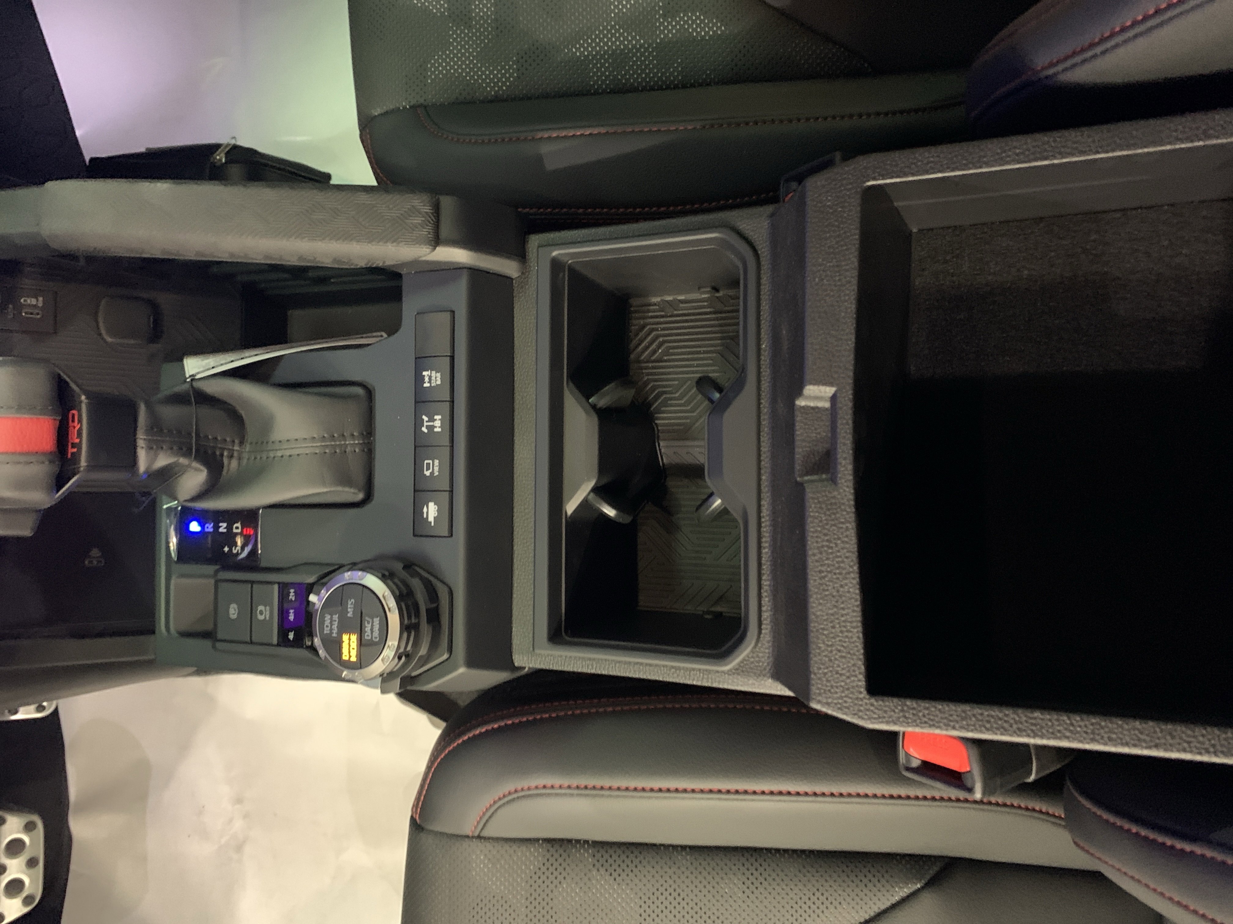 2025 Toyota Tacoma TRD Pro - Photo 13