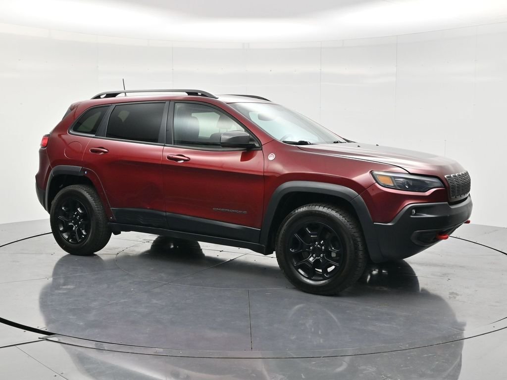 Used 2020 Velvet Red Pearlcoat Jeep Trailhawk image 3