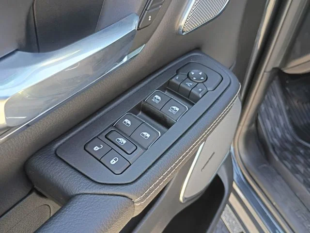New 2027 Forged Blue Metallic Exterior Paint RAM Laramie image 11