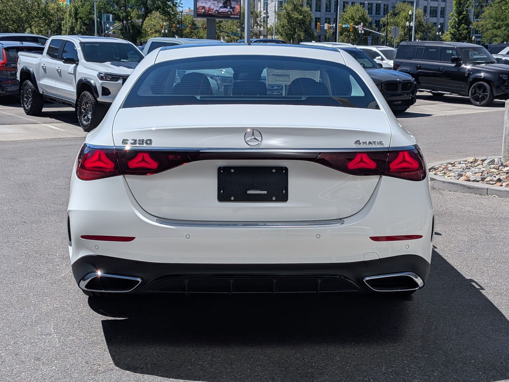 New 2026 Polar White Mercedes-Benz E 350 image 21