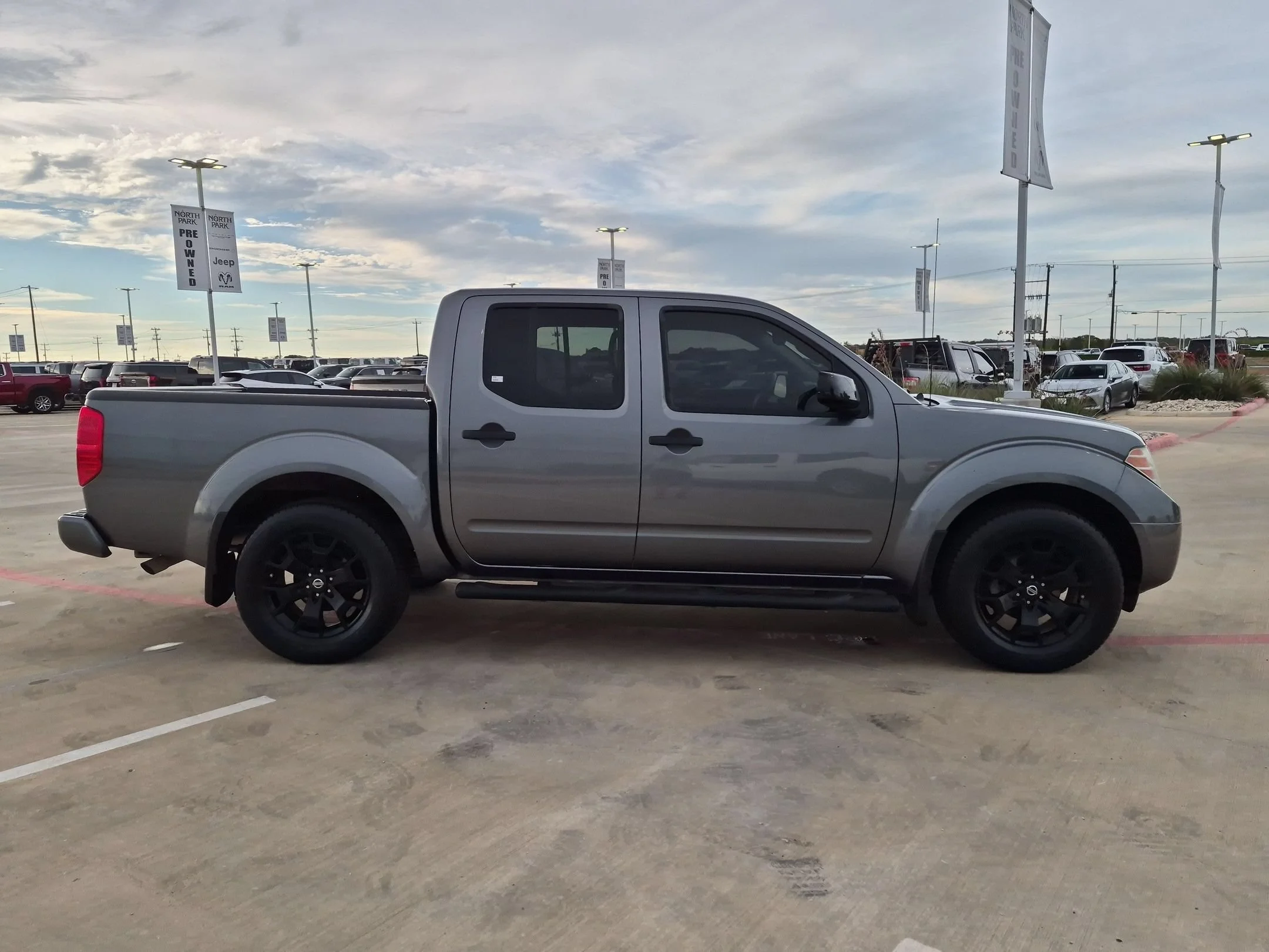 Used 2018 Gray Nissan SV image 2