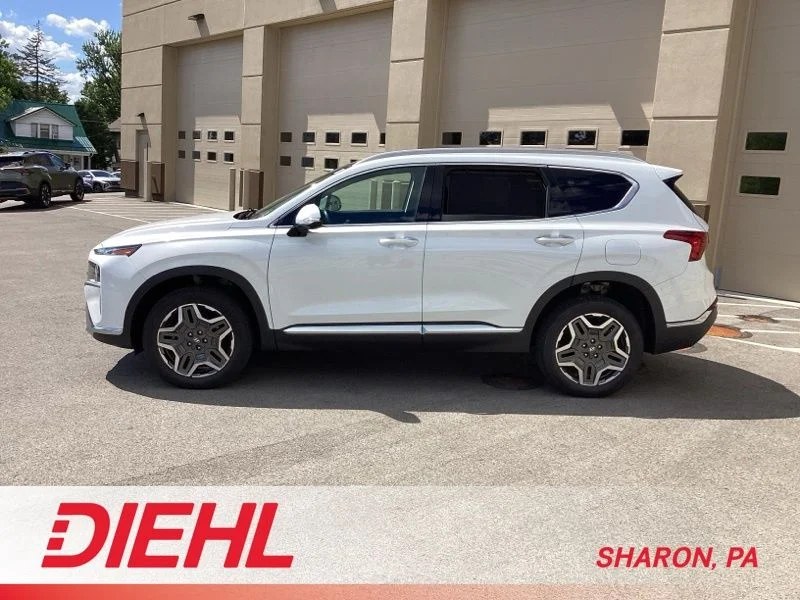 Used 2023 White Hyundai Limited image 4