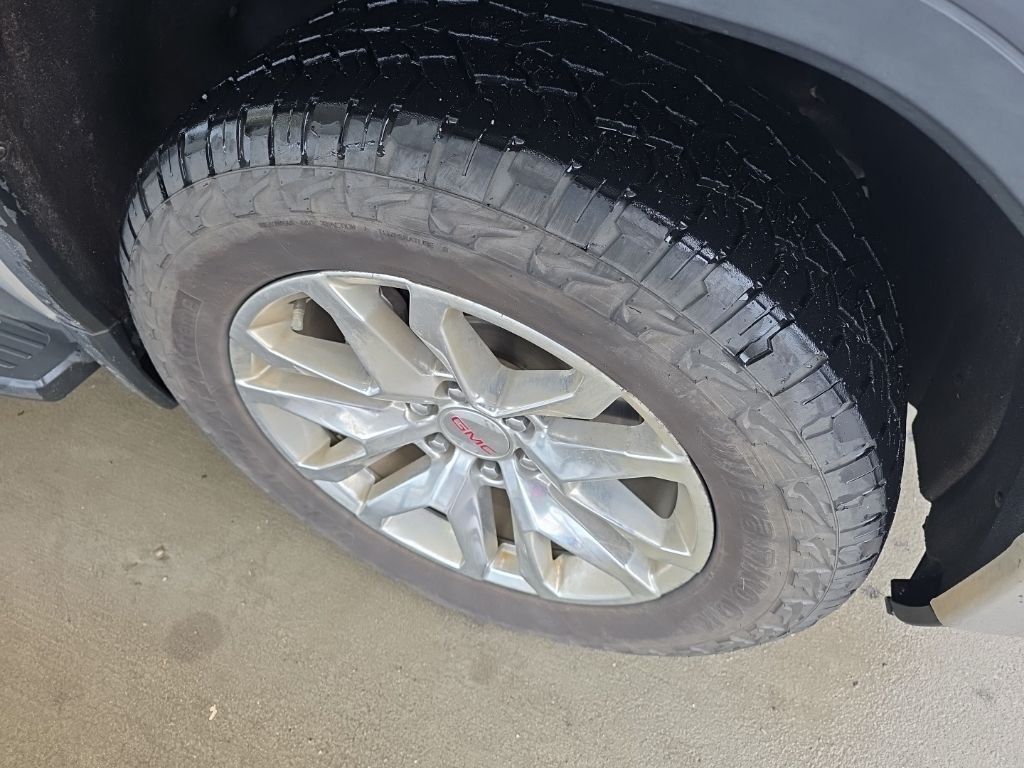 Used 2021 Silver GMC SLT image 8