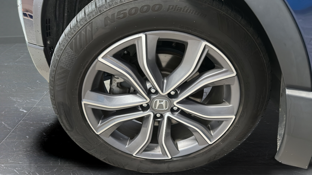 Used 2021 Blue Honda Touring image 37