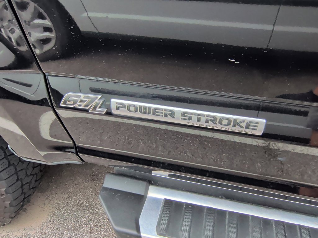 Used 2022 Agate Black Metallic Ford Lariat image 11