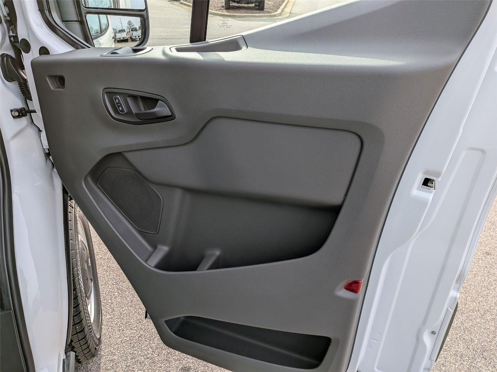 New 2026 Oxford White Ford Cargo Van image 29