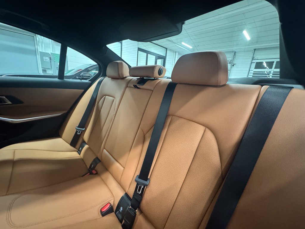 2026 BMW 3 Series 330i - Photo 23