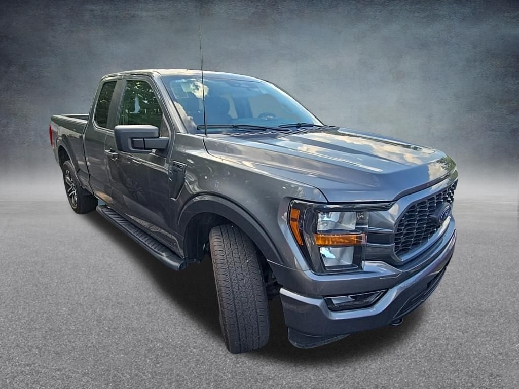 Used 2023 Gray Metallic Ford XL image 9