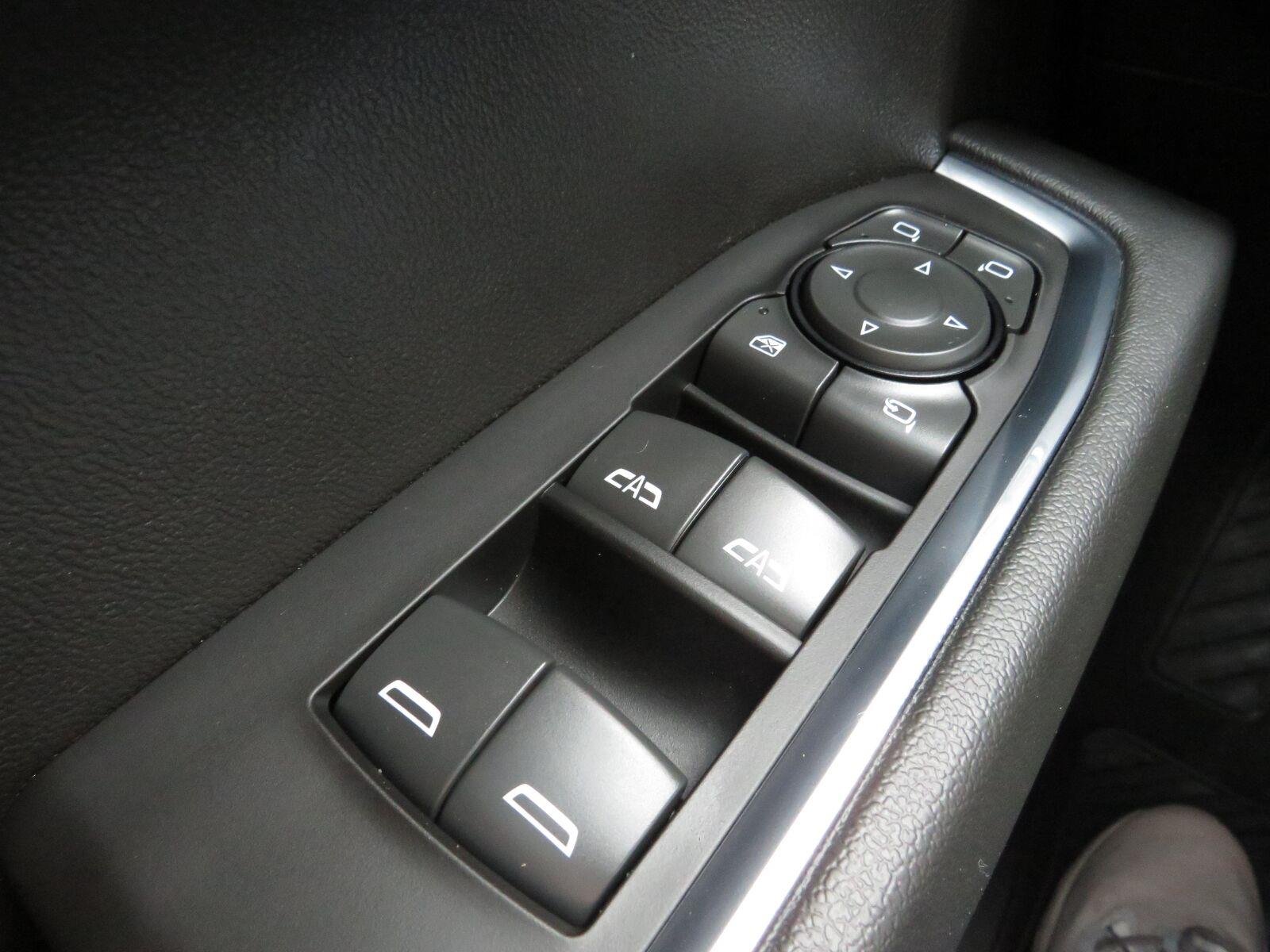 Used 2025 Black Chevrolet LTZ image 32