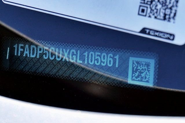 Used 2016 Silver Ford SEL image 30