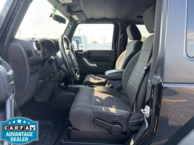 Used 2012 Black Jeep Rubicon image 10