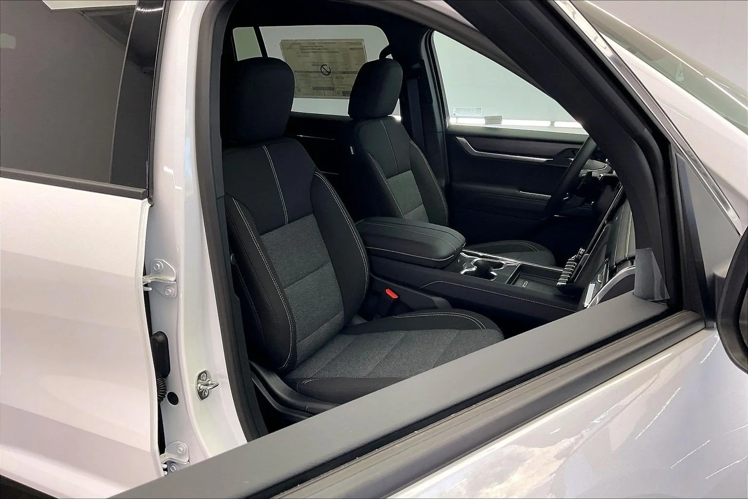 2026 GMC Acadia Elevation - Photo 9
