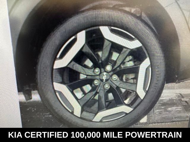 Used 2024 Black Kia S image 11