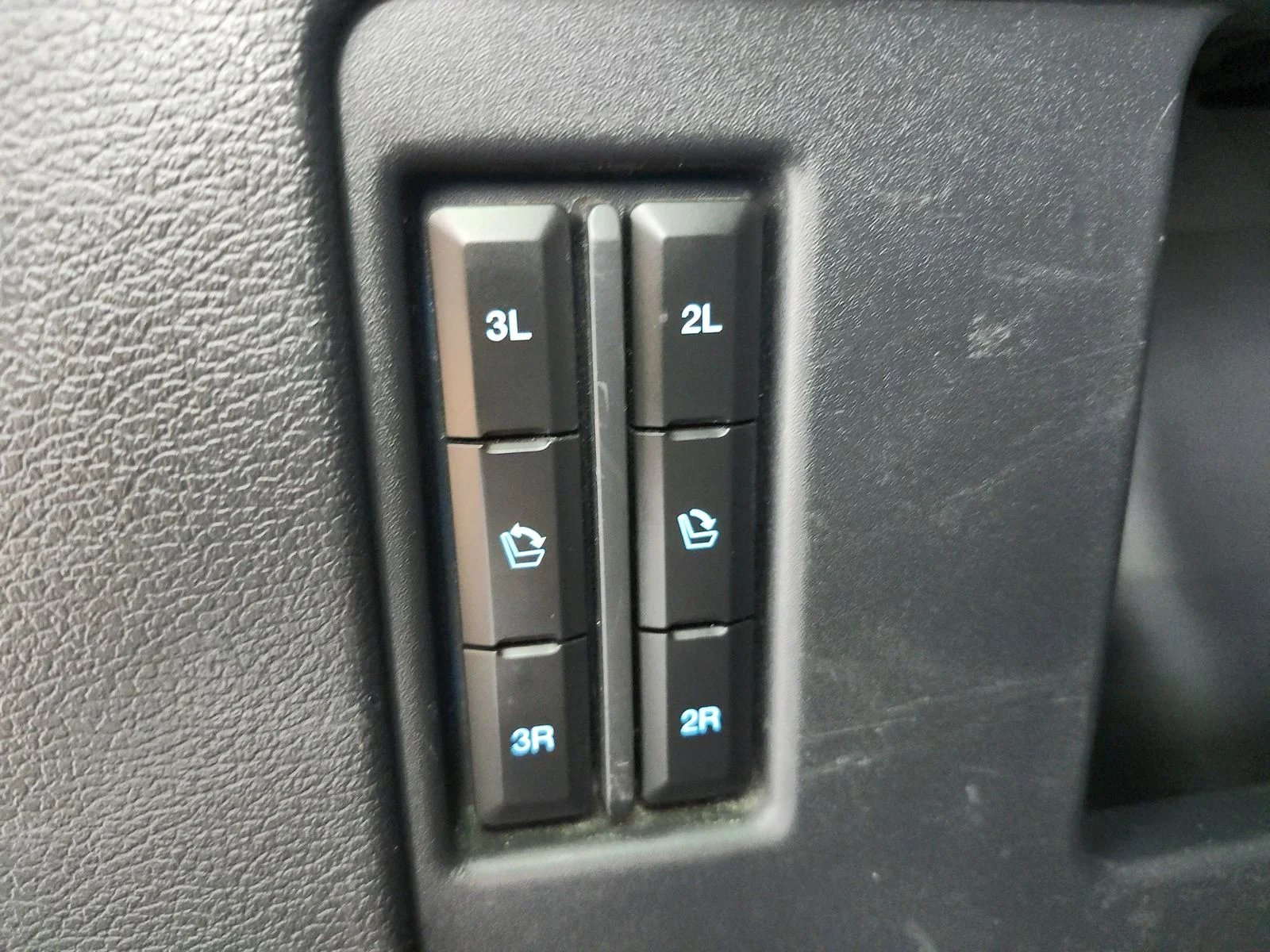 Used 2024 Silver Ford Limited image 55