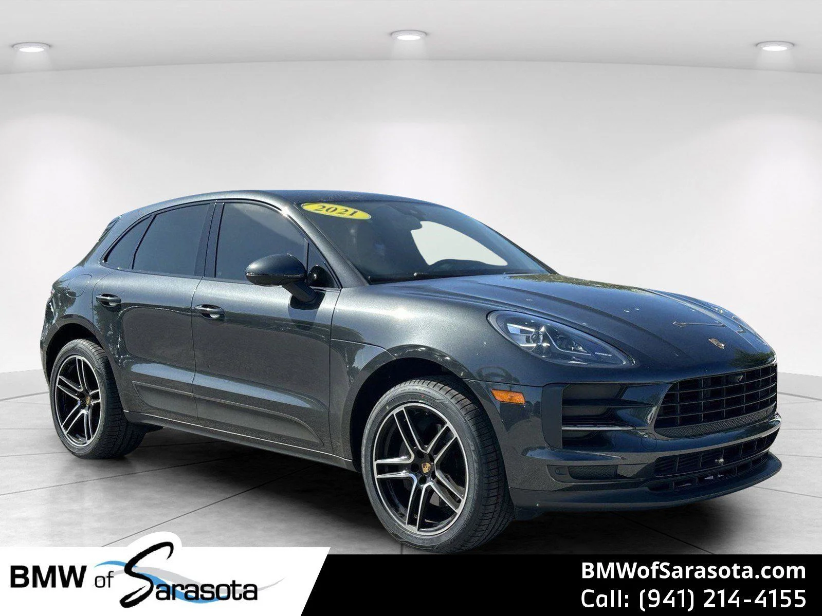 2021 Porsche Macan -'s photo