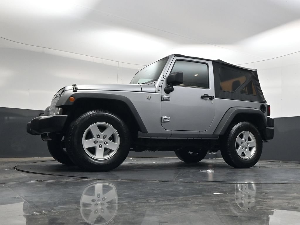 Used 2017 Silver Jeep Sport image 31