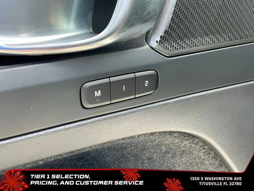 Used 2023 White Volvo Ultimate image 23