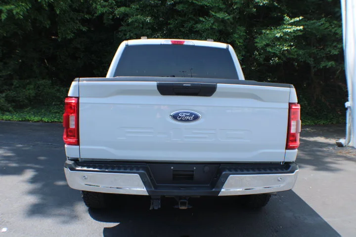 Used 2023  Ford  image 16