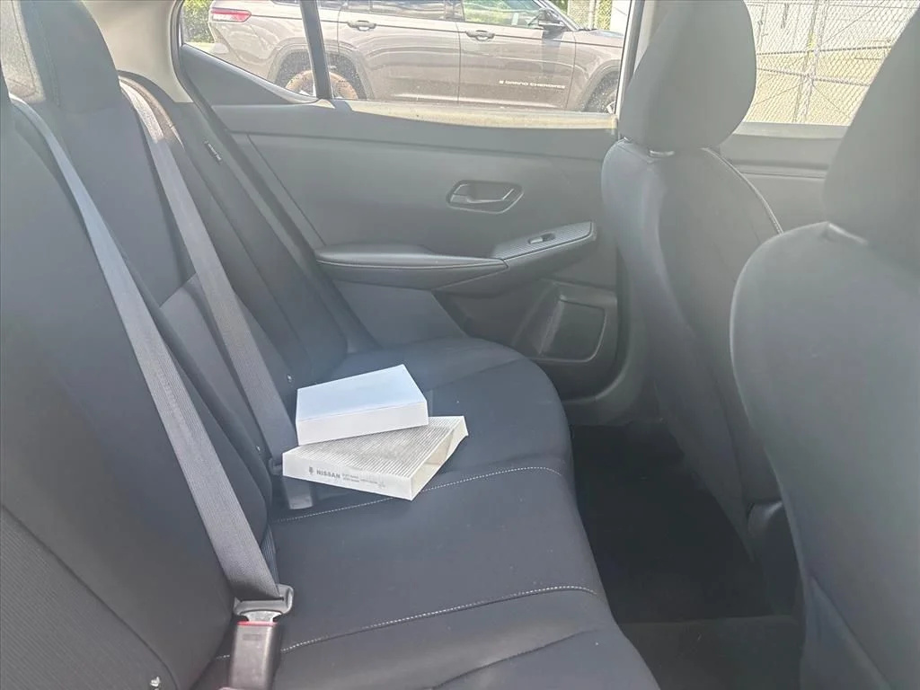 Used 2025 White Nissan SV image 18