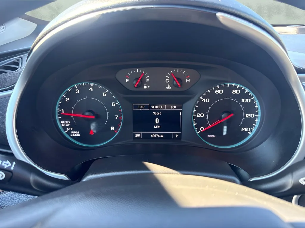 Used 2025 Gray Chevrolet LT image 21