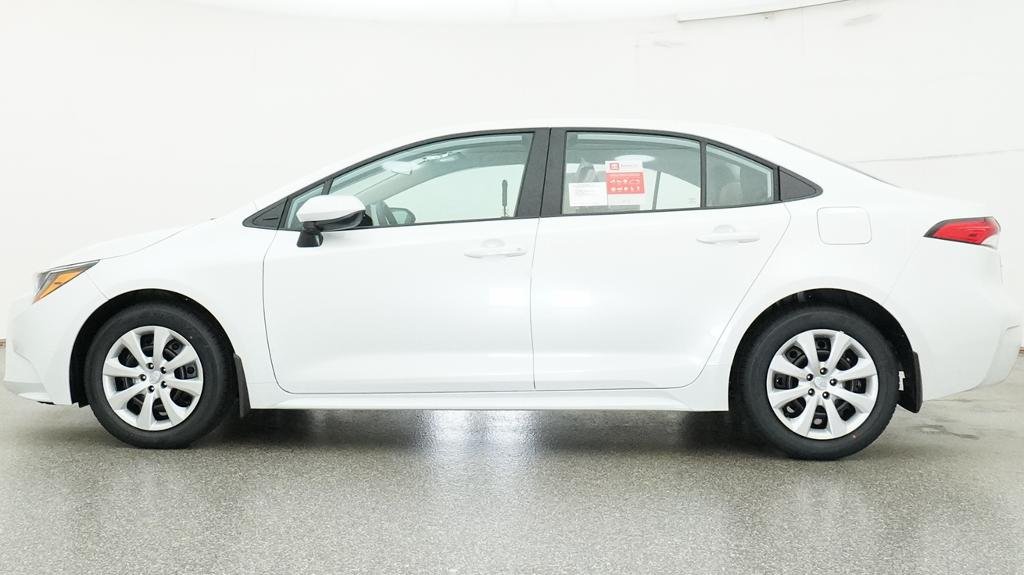New 2026 Wind Chill Pearl Toyota LE image 32