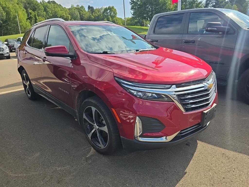 Used 2023 Red Chevrolet Premier image 4