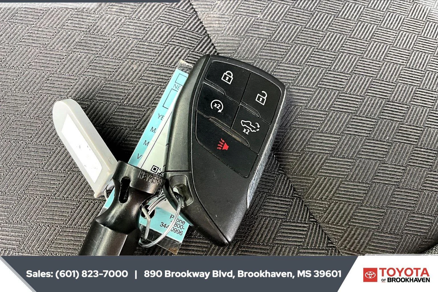 Used 2023 Black Chevrolet Custom image 9