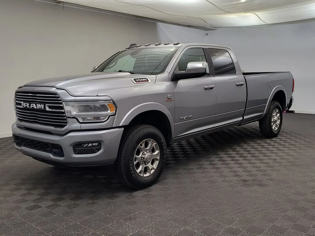 2022 RAM 3500 Laramie 4X4 Crew Cab LWB's photo