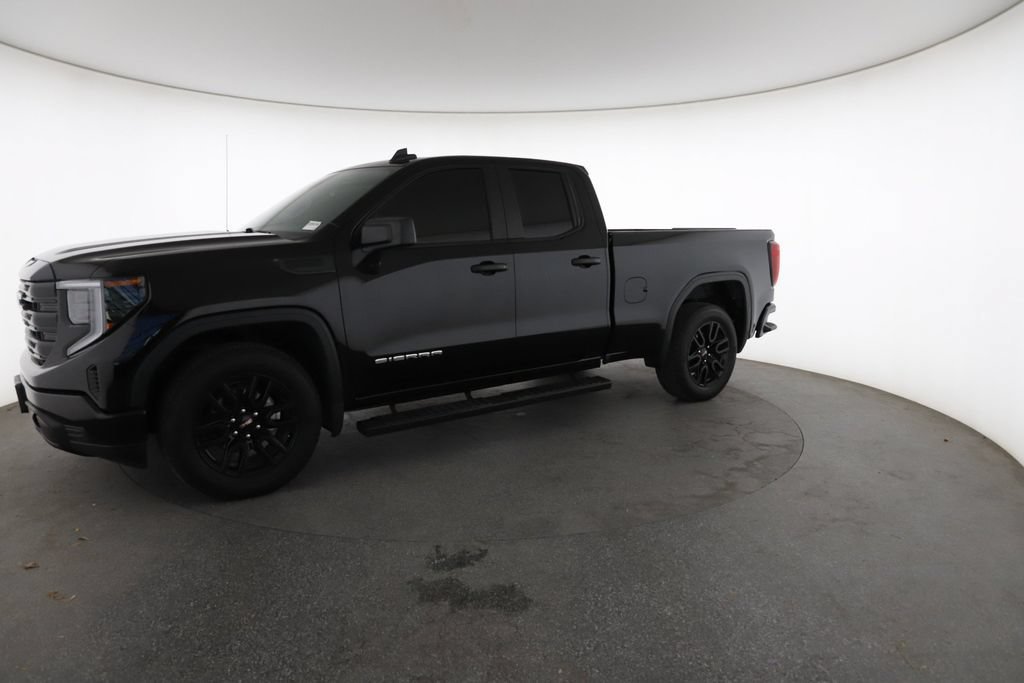 Used 2024 Onyx Black GMC Pro image 6