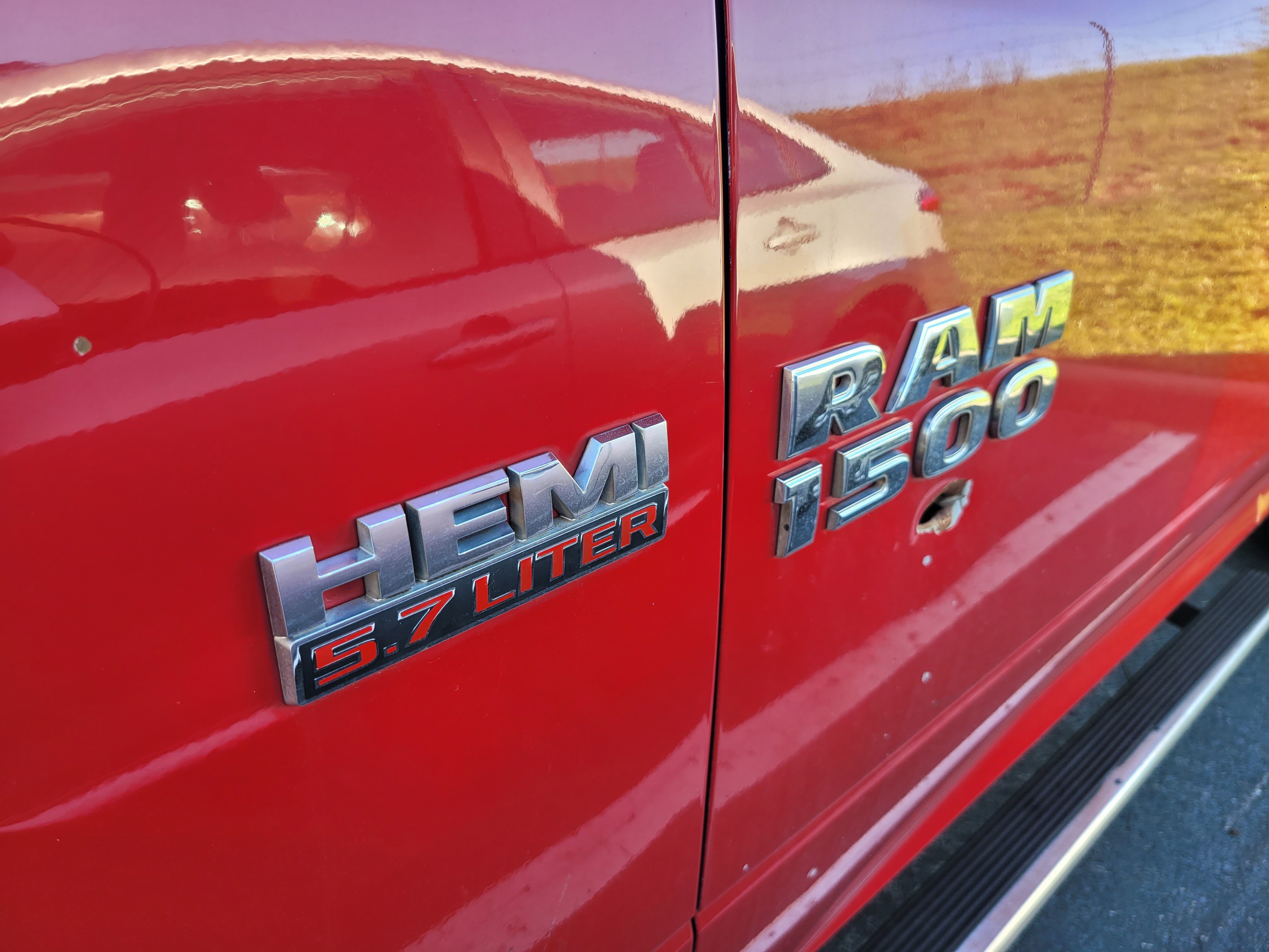 Used 2013 Flame Red Ram Tradesman image 9