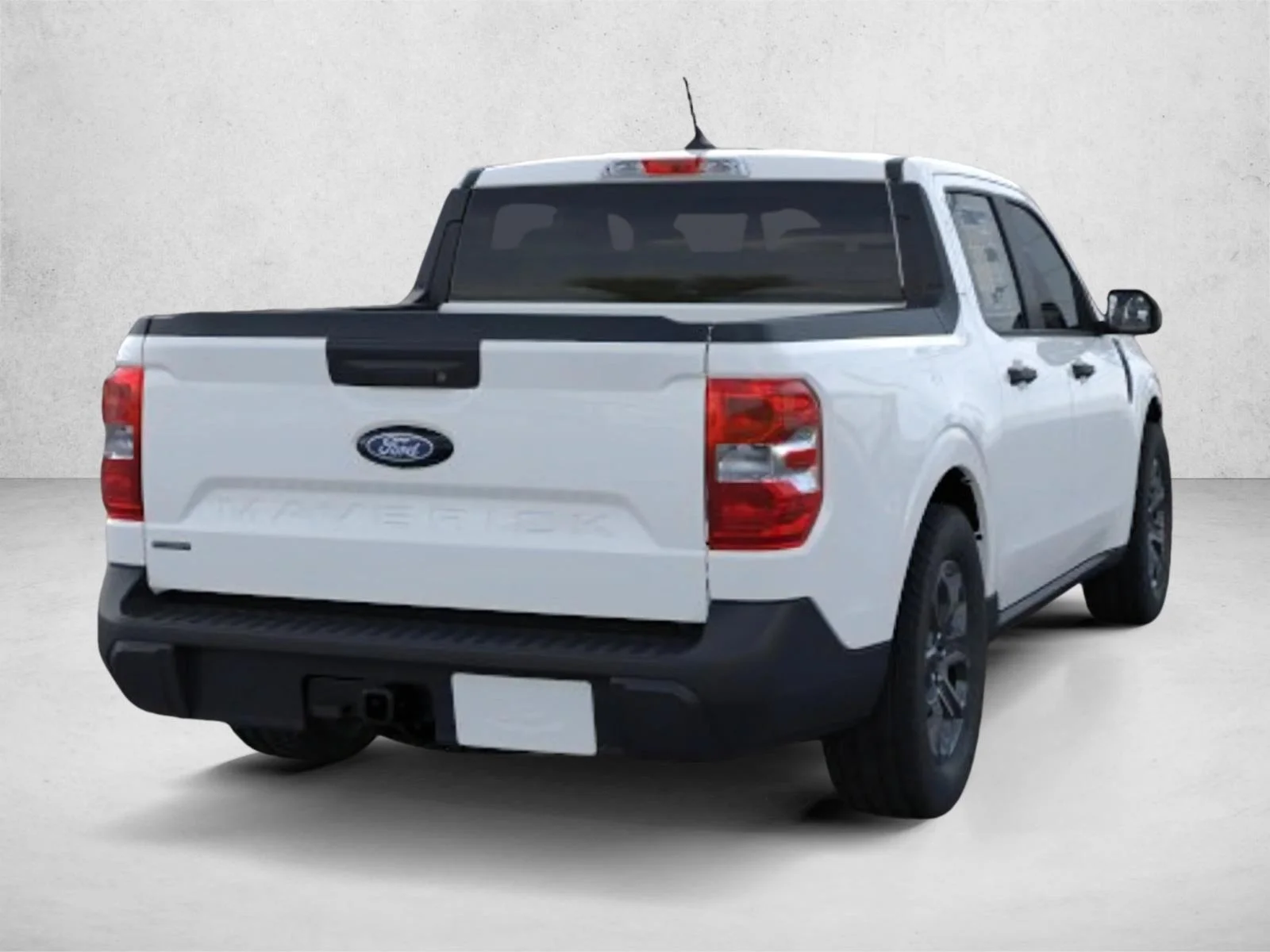 New 2026 Oxford White Ford XLT image 8