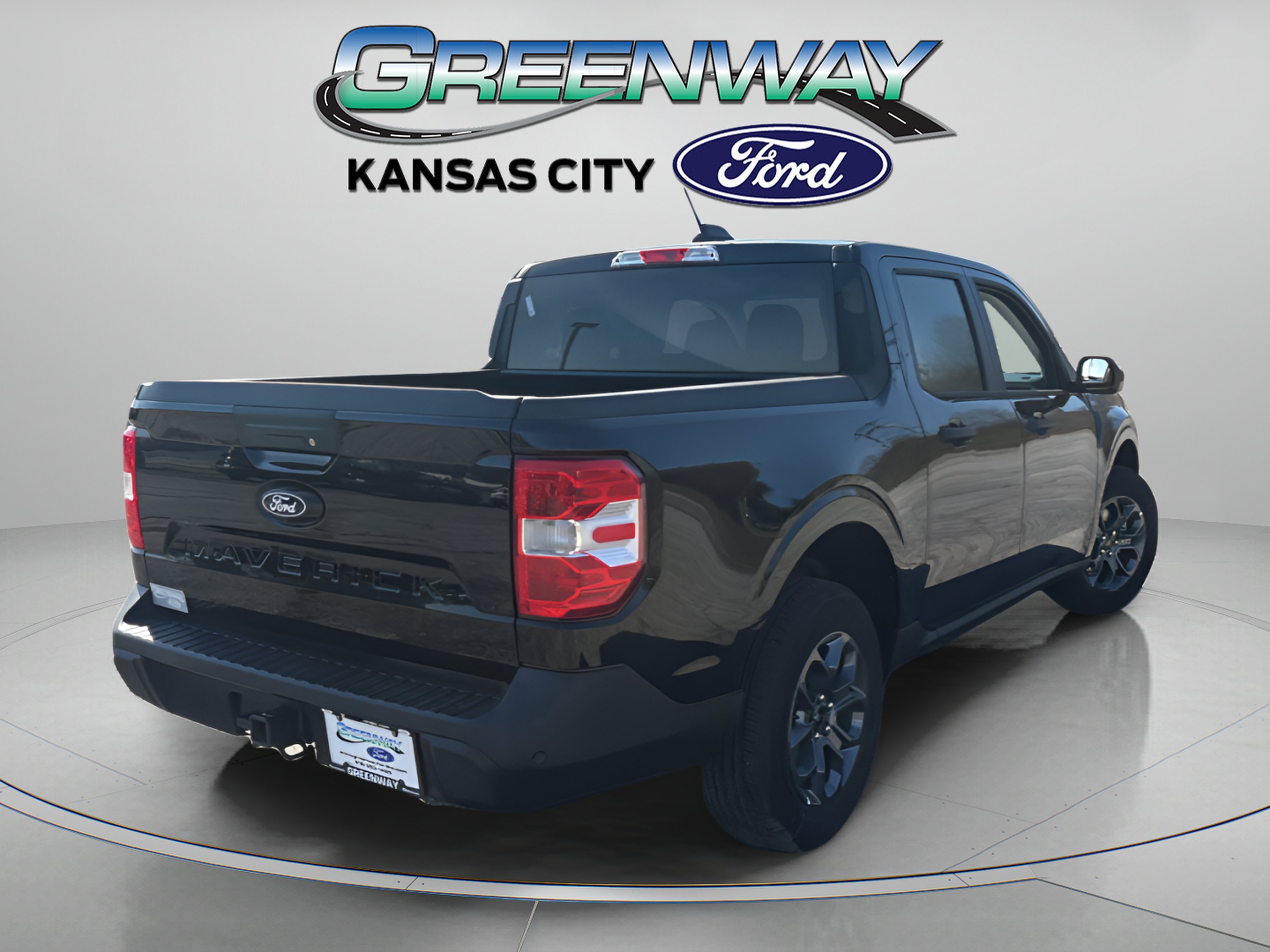 New 2026 Shadow Black Ford XLT image 8
