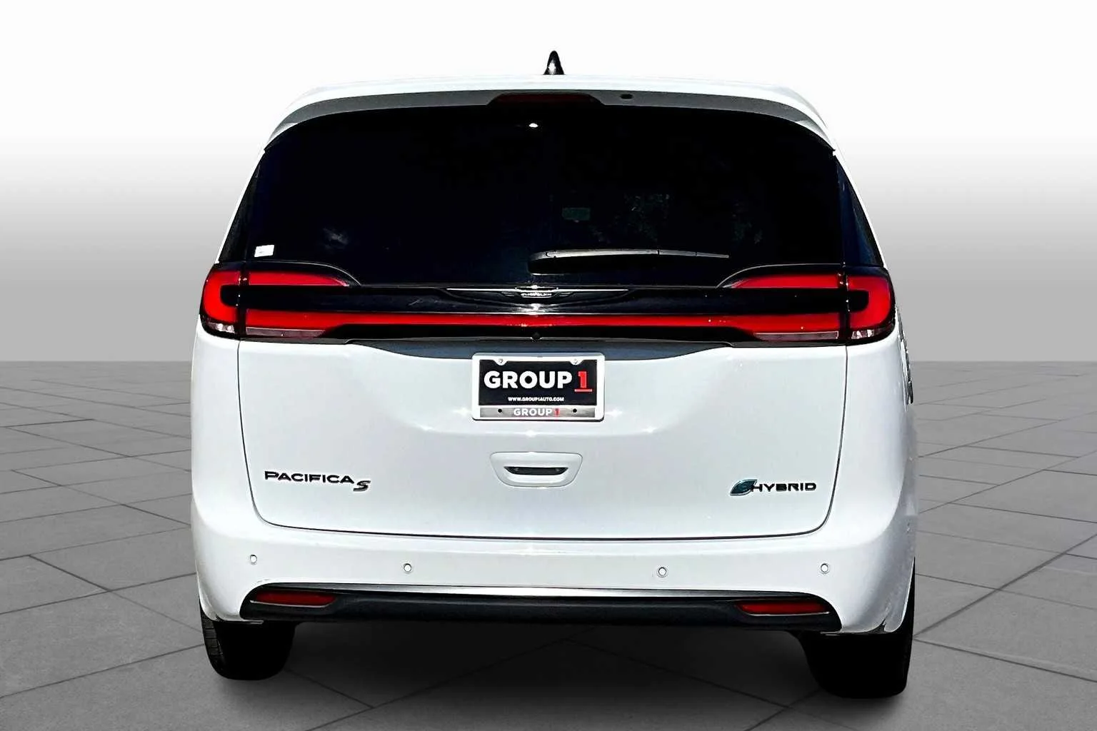 Used 2024 Bright White Clearcoat Chrysler Hybrid S Appearance Pkg image 5