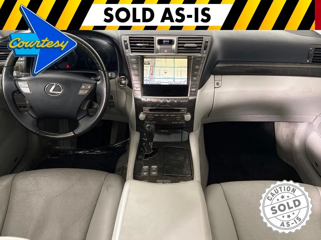 Certified Used 2010  Lexus 460 image 32