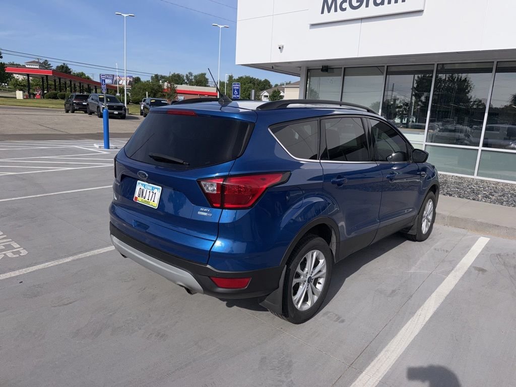 Used 2019 Blue Ford SEL image 4