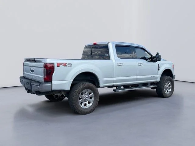 Used 2017 Silver Ford Lariat image 2
