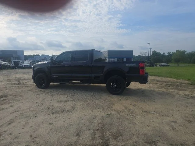 Used 2024 Black Ford XLT image 5