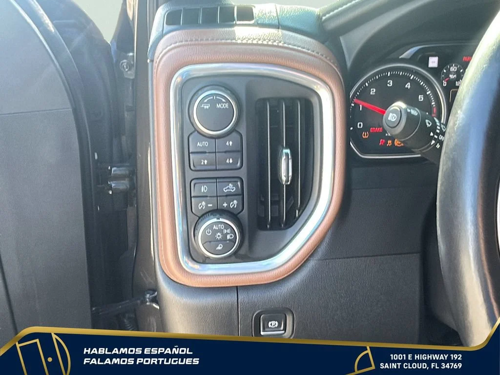 Used 2022 Oxford Brown Metallic Chevrolet High Country image 17