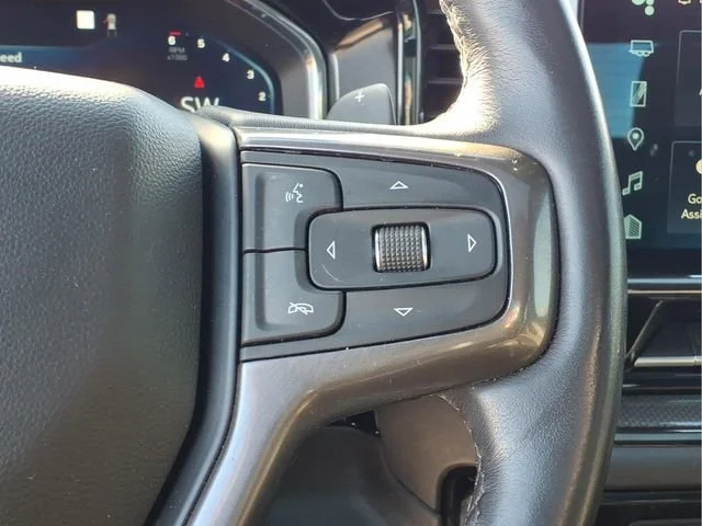 Used 2023 Black Chevrolet ZR2 image 17