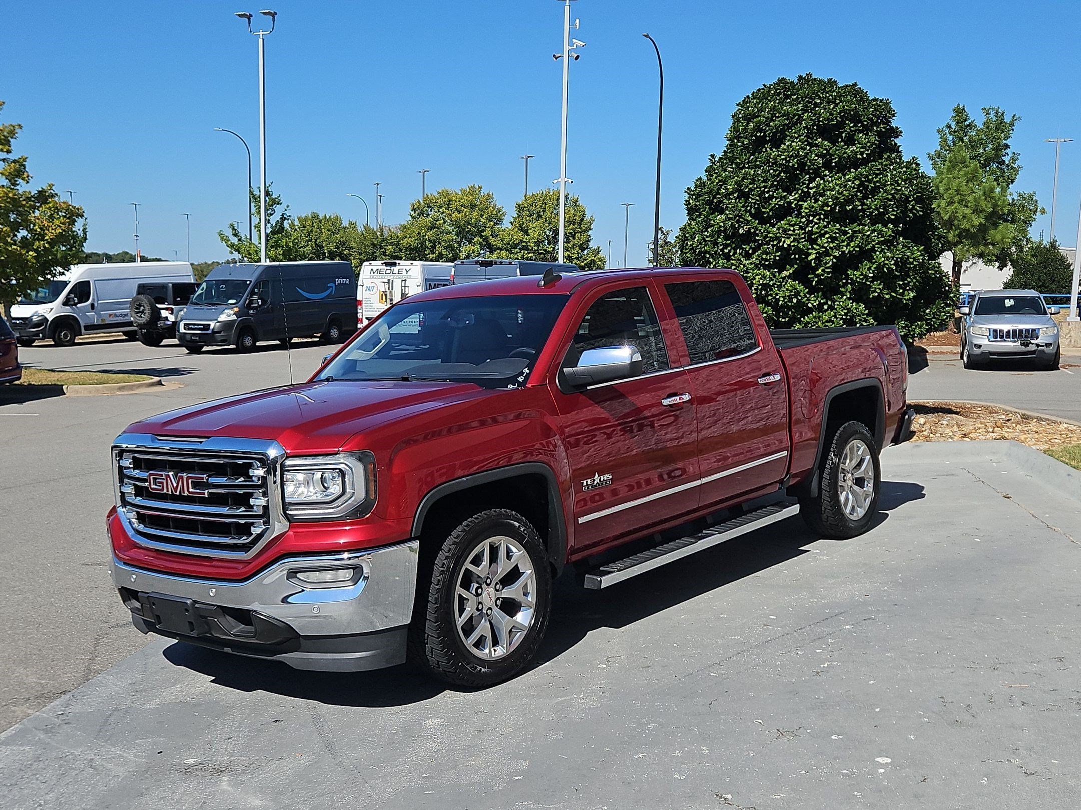 Used 2018 Red Quartz Tintcoat GMC SLT image 3