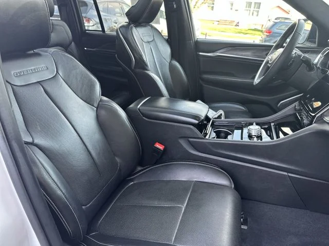 Used 2023 White Jeep Overland image 28