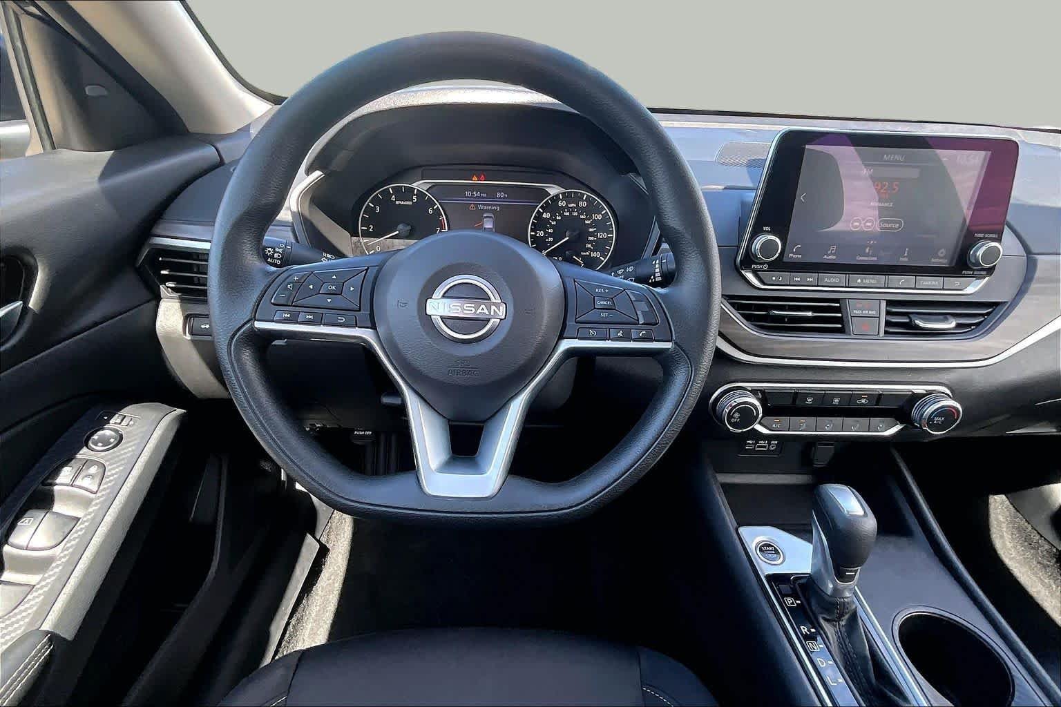 Used 2025 Super Black Nissan SV image 6