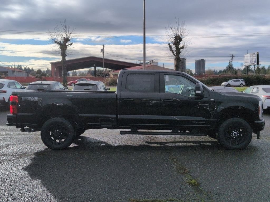 New 2026 Agate Black Metallic Ford F-350® Lariat® image 41