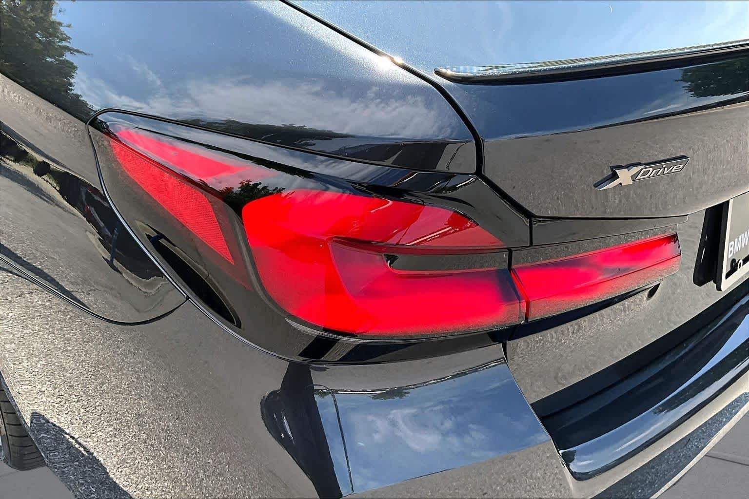 2023 BMW 5 Series M550i - Photo 29