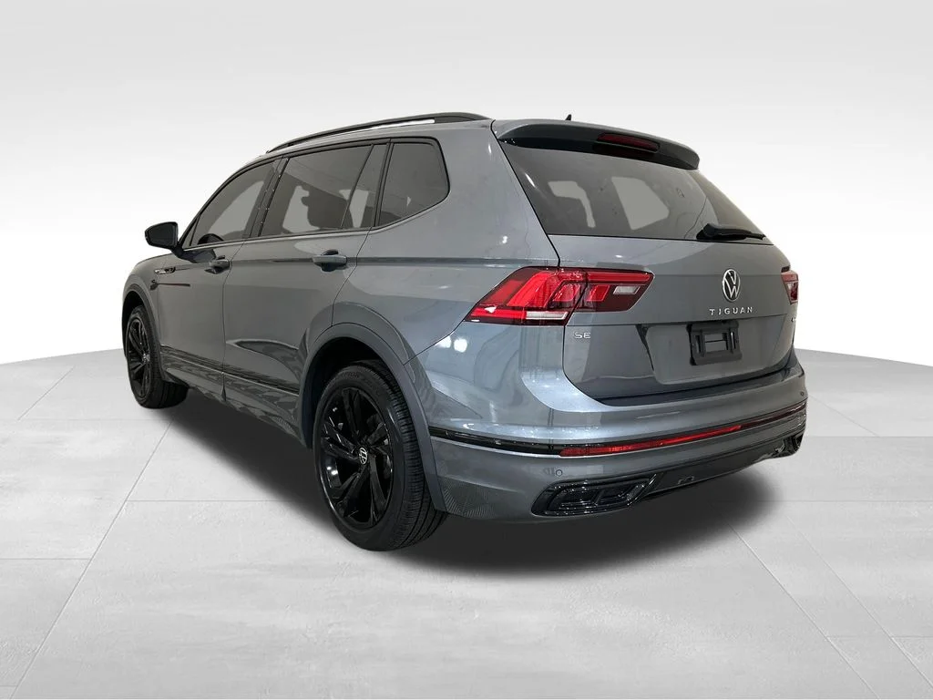 Used 2024 Gray Volkswagen 2.0T SE R-Line Black image 3