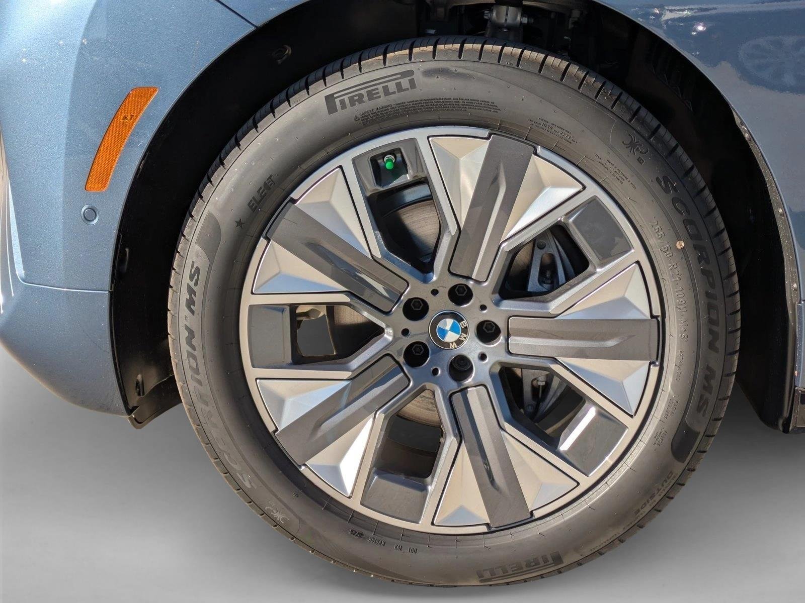 Used 2026 Arctic Race Blue Metallic BMW xDrive60 image 10