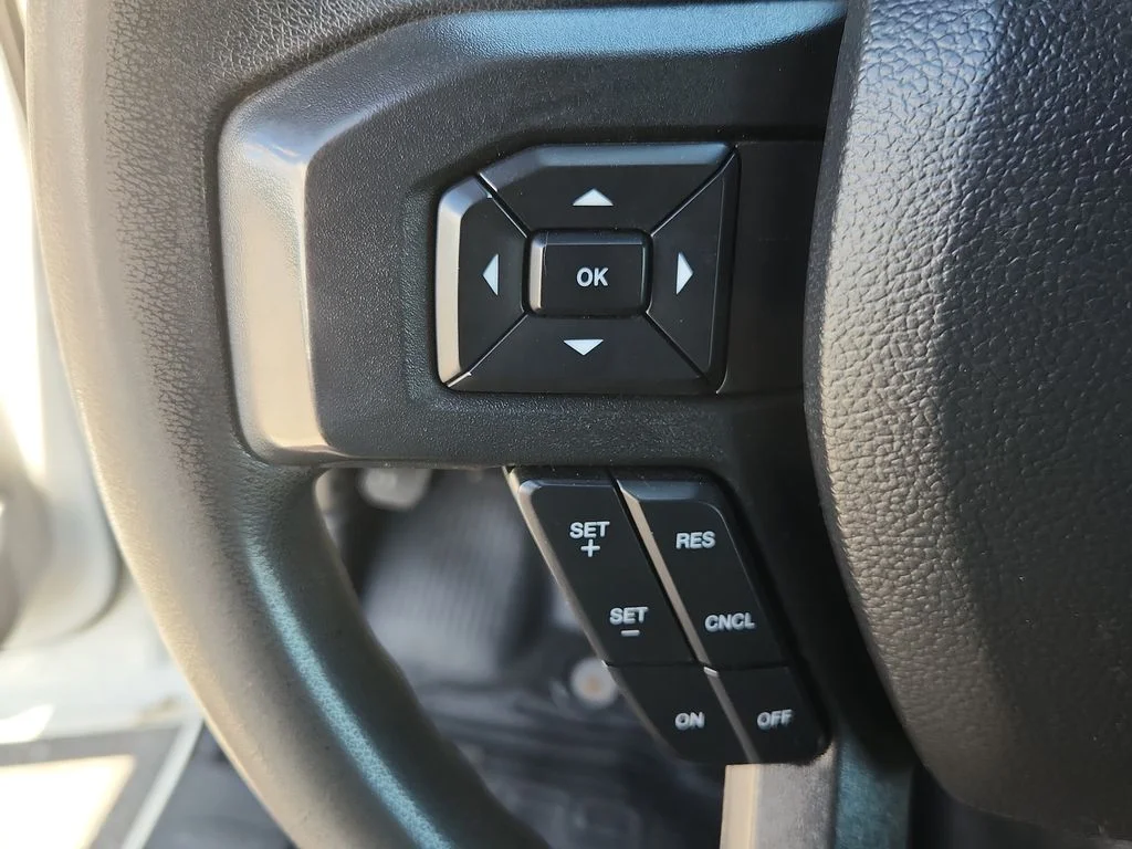 Used 2022 White Ford XL image 20