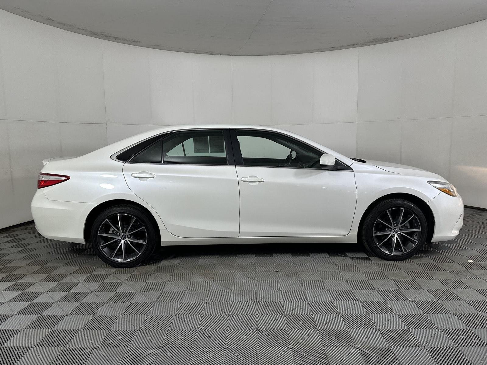 Used 2017 Blizzard Pearl Toyota XSE image 13